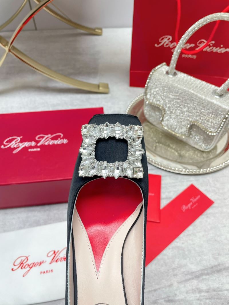 Roger Vivier flat shoes